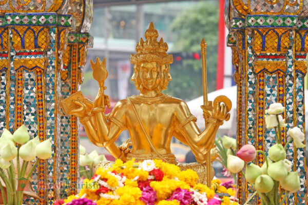 tượng phật 4 mặt