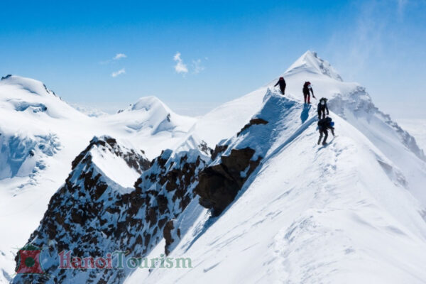 Đỉnh Mont Blanc - Ý Và Pháp