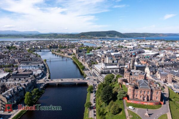 Inverness- Scotland-Anh
