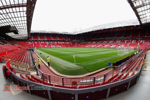 Sân vận động Old Trafford – “Nhà hát của những giấc mơ”-Anh